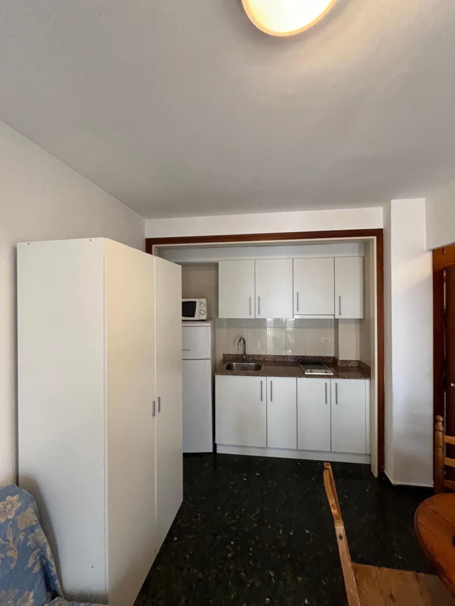 Apartamento Muy Comodo Cerca De La Playa Lloret de Mar Exteriör bild
